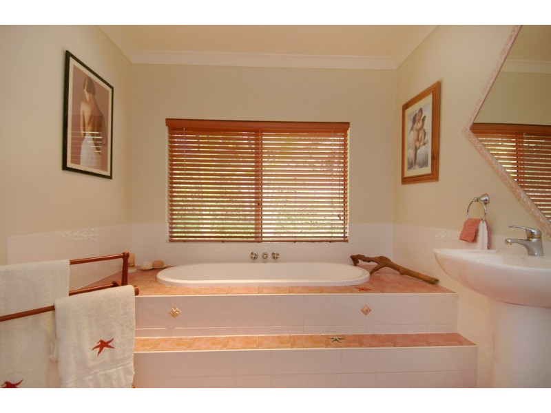 332 Mowbray River Road, Mowbray QLD 4877