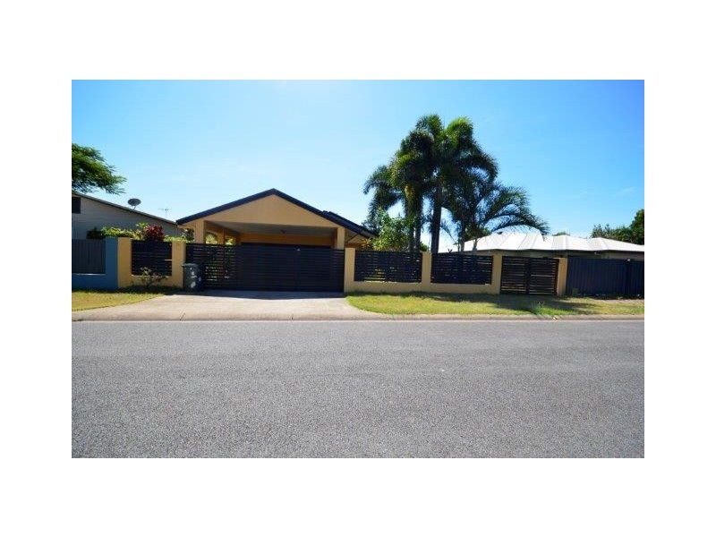 11 Shalom Close, Cooya Beach QLD 4873