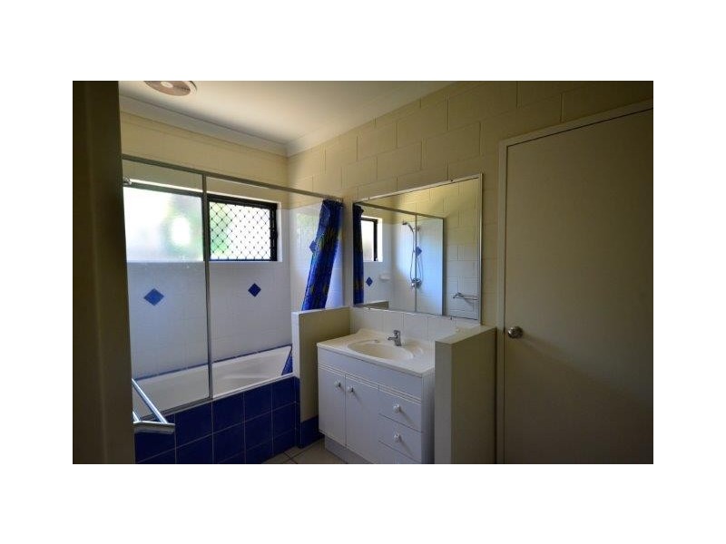 11 Shalom Close, Cooya Beach QLD 4873