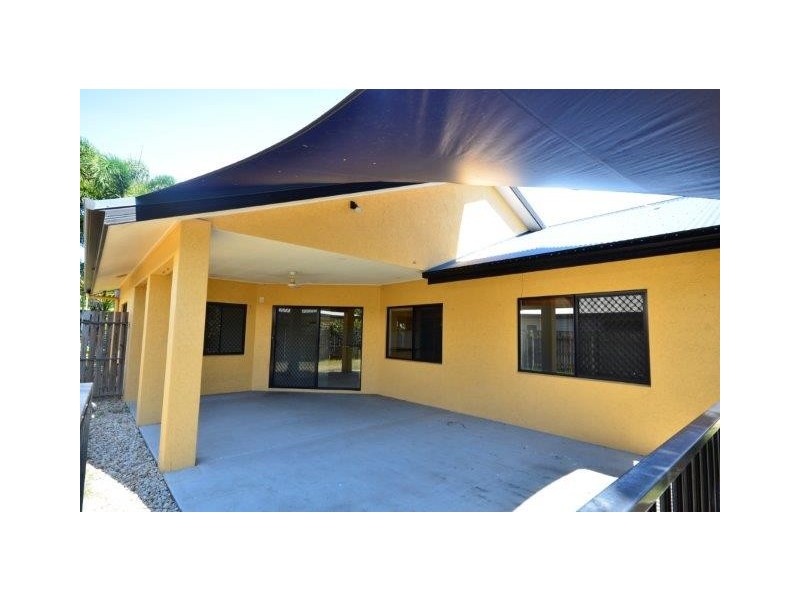 11 Shalom Close, Cooya Beach QLD 4873
