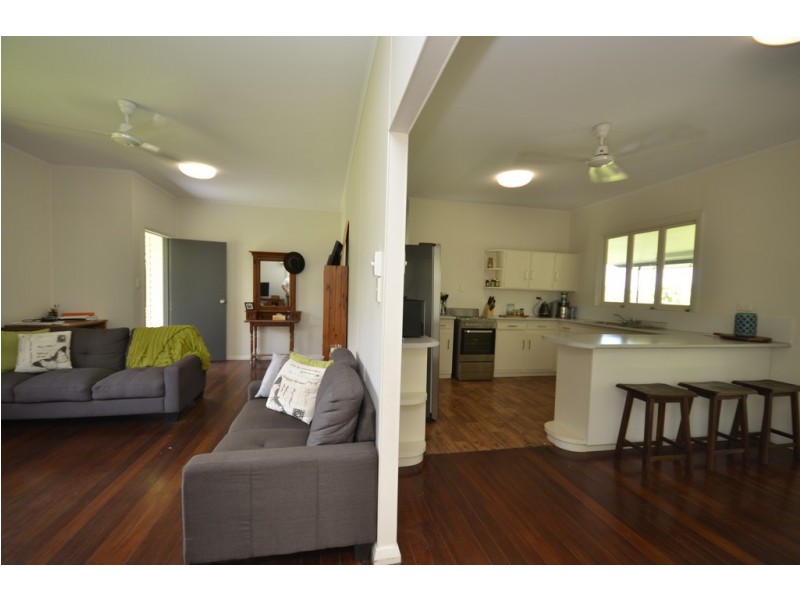 52 Alchera Drive, Mossman QLD 4873