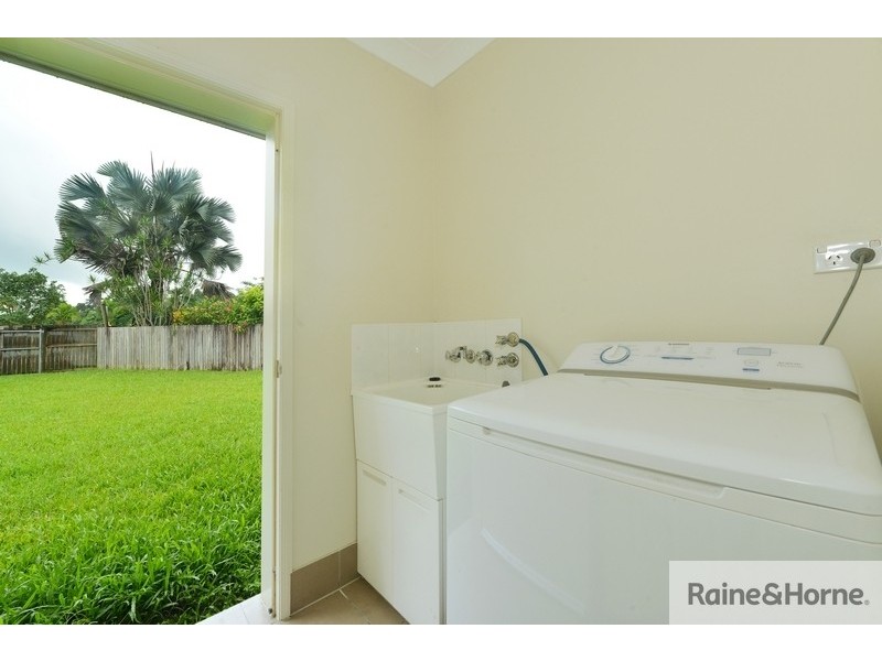 7 Forest Glen Drive, Mossman QLD 4873