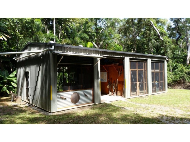 147 Wattle Close Cow Bay, Daintree QLD 4873