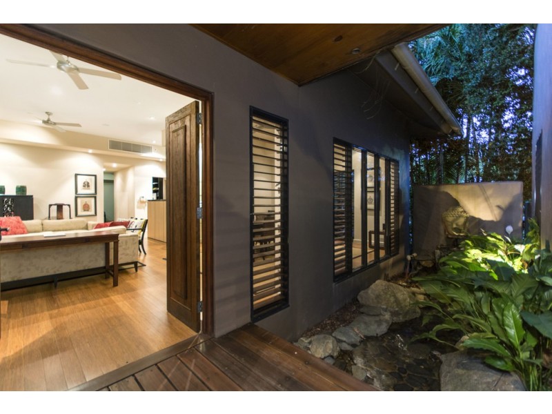 35 Beachfront Mirage Estate, Port Douglas QLD 4877