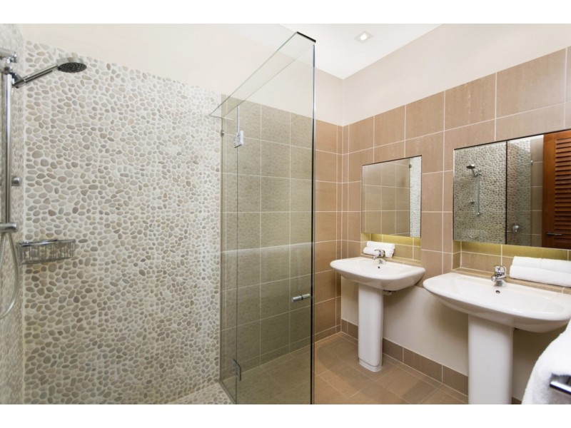 35 Beachfront Mirage Estate, Port Douglas QLD 4877