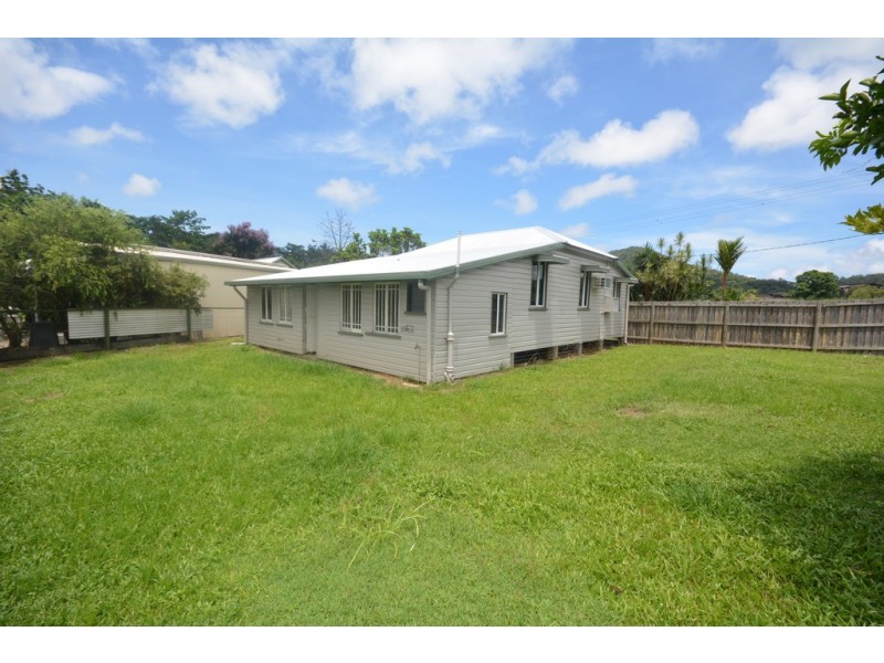 24 Junction Road, Mossman QLD 4873