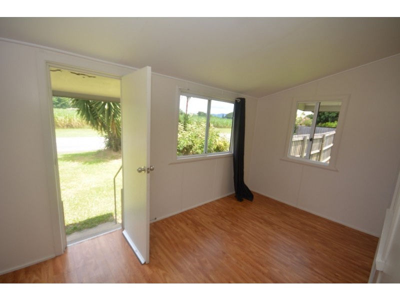 24 Junction Road, Mossman QLD 4873