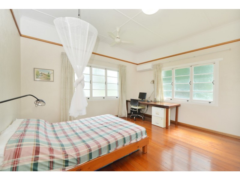 7 Owen Street, Mossman QLD 4873