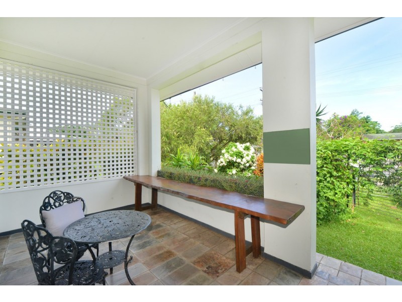 7 Owen Street, Mossman QLD 4873