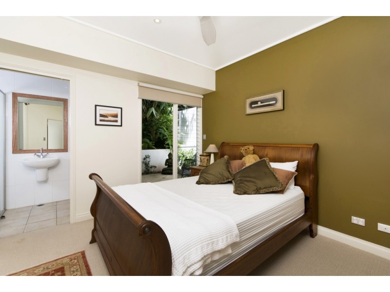 Port Douglas QLD 4877