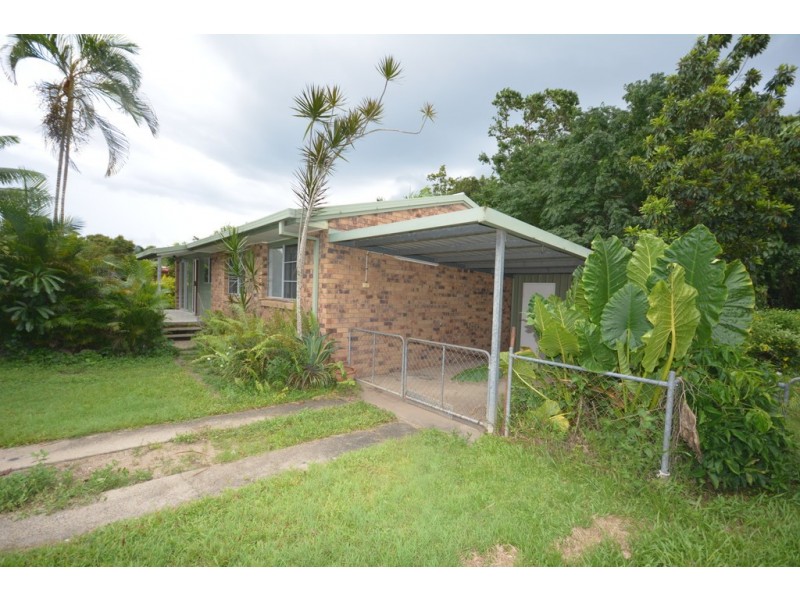 9 Wattle Street, Mossman QLD 4873