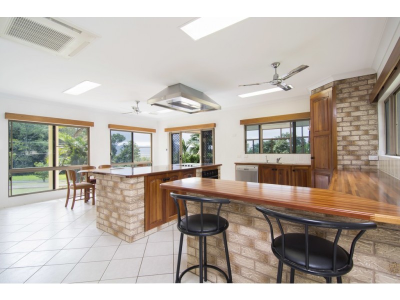 5 Dagmar Close, Lower Daintree QLD 4873