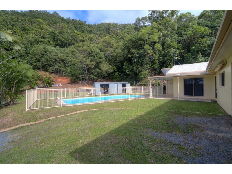 5 Dagmar Close, Lower Daintree QLD 4873