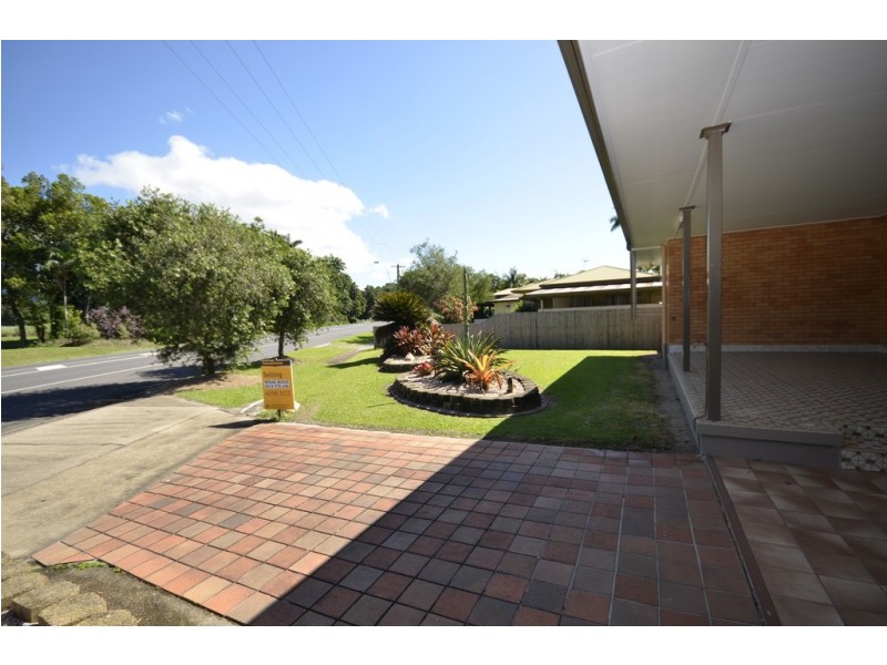 15 Foxton Ave, Mossman QLD 4873
