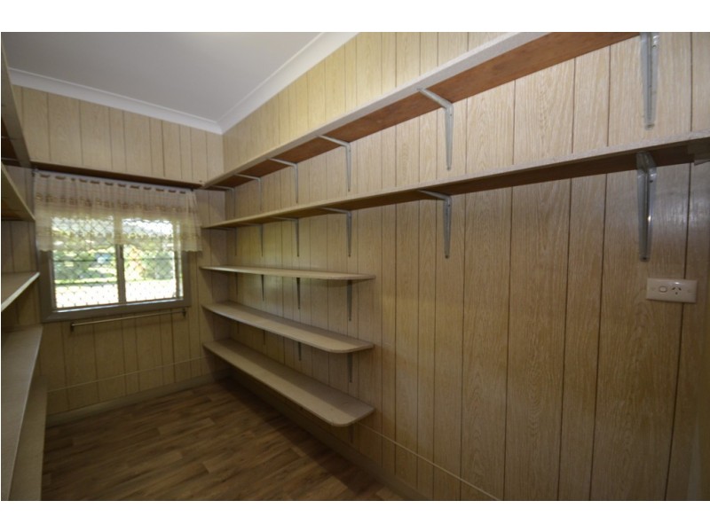 15 Foxton Ave, Mossman QLD 4873