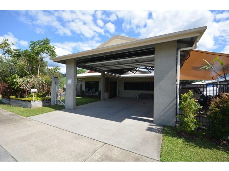 31 Riflebird Crescent, Mossman QLD 4873