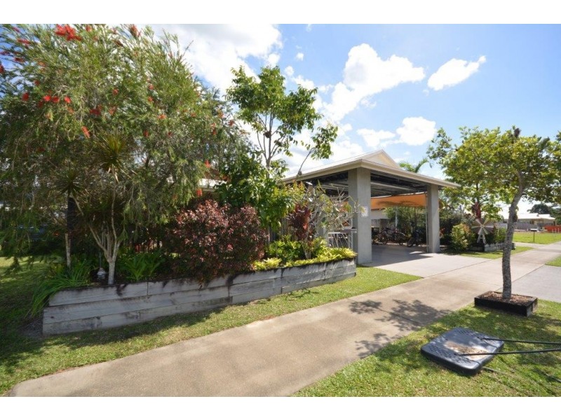 31 Riflebird Crescent, Mossman QLD 4873