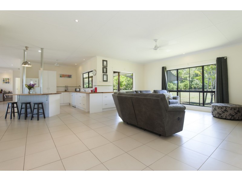 112 Mijo Road, Miallo QLD 4873