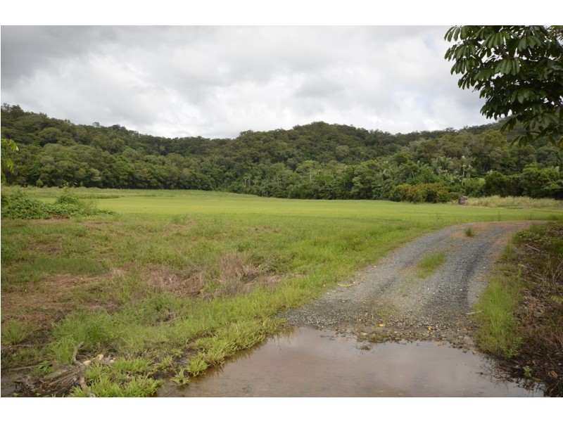 112 Mijo Road, Miallo QLD 4873