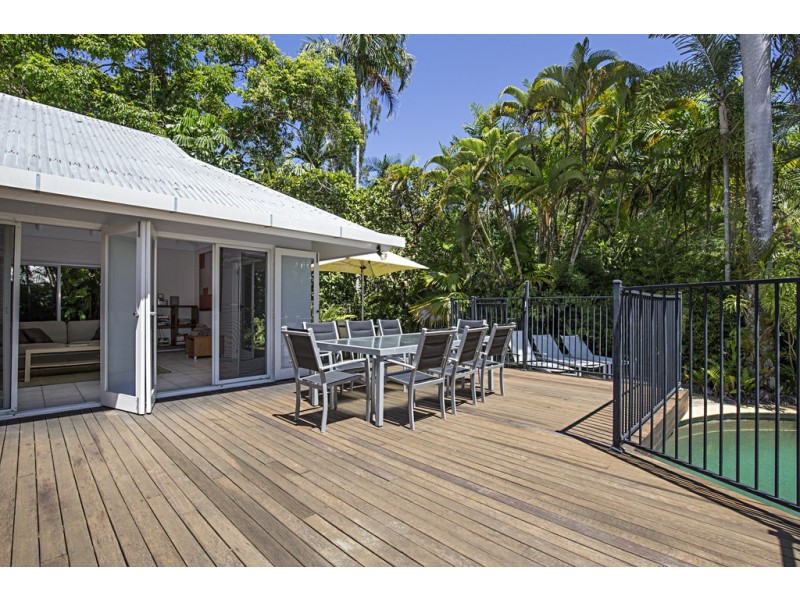 11 Solander Boulevard, Port Douglas QLD 4877