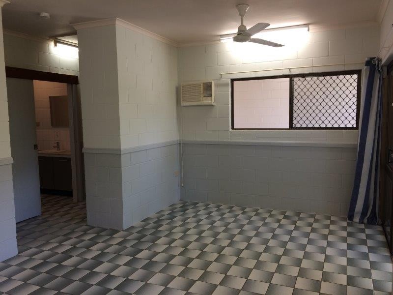 2/10 Cooya Beach Road, Cooya Beach QLD 4873