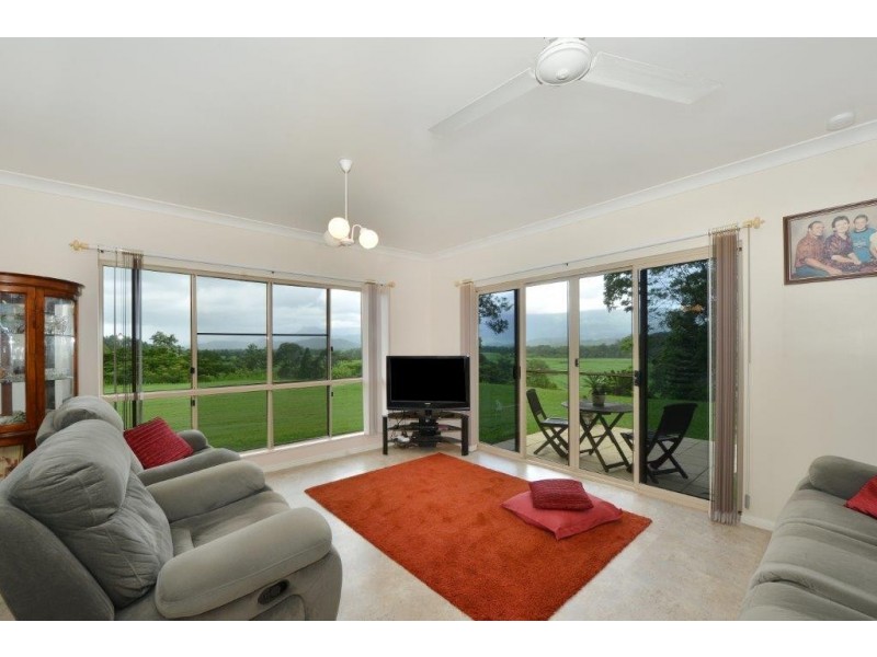 14 Elizabeth Close, Miallo QLD 4873