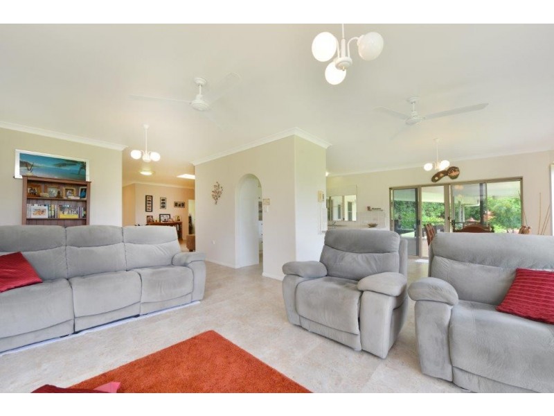 14 Elizabeth Close, Miallo QLD 4873