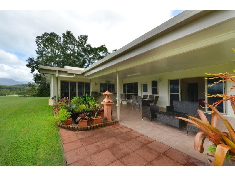 14 Elizabeth Close, Miallo QLD 4873