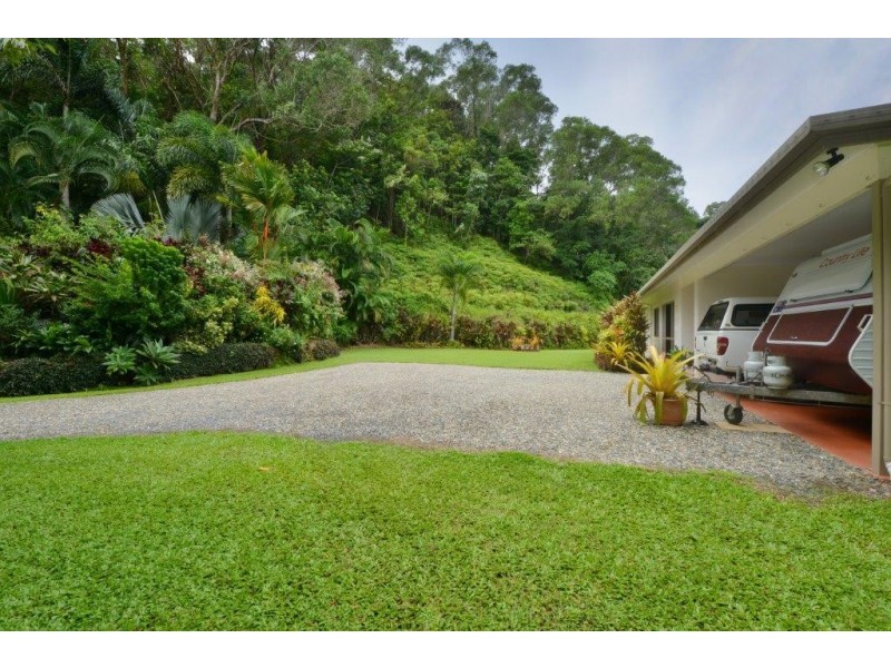 14 Elizabeth Close, Miallo QLD 4873