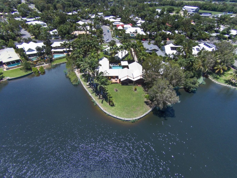 105 St Crispins Avenue, Port Douglas QLD 4877