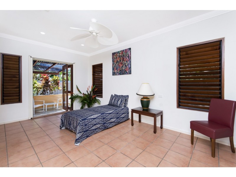 105 St Crispins Avenue, Port Douglas QLD 4877