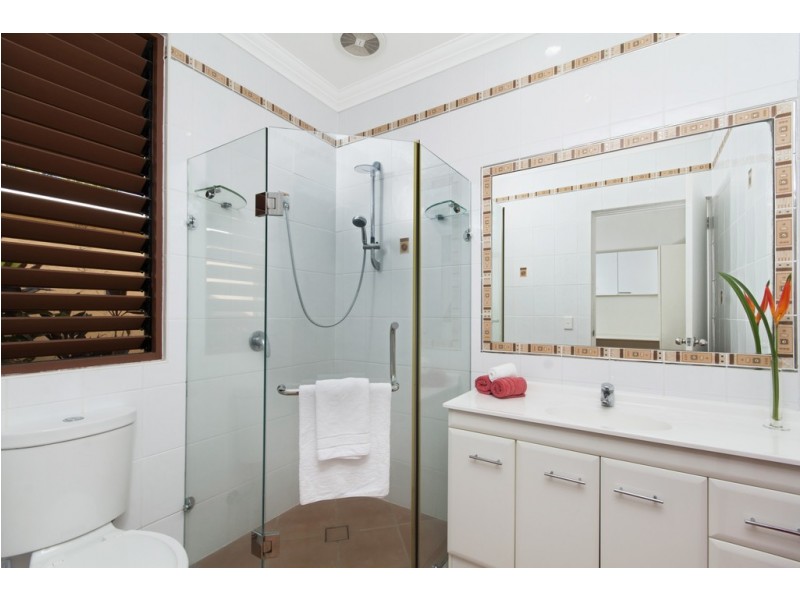 105 St Crispins Avenue, Port Douglas QLD 4877