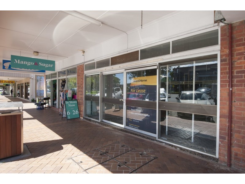 8 Front Street, Mossman QLD 4873