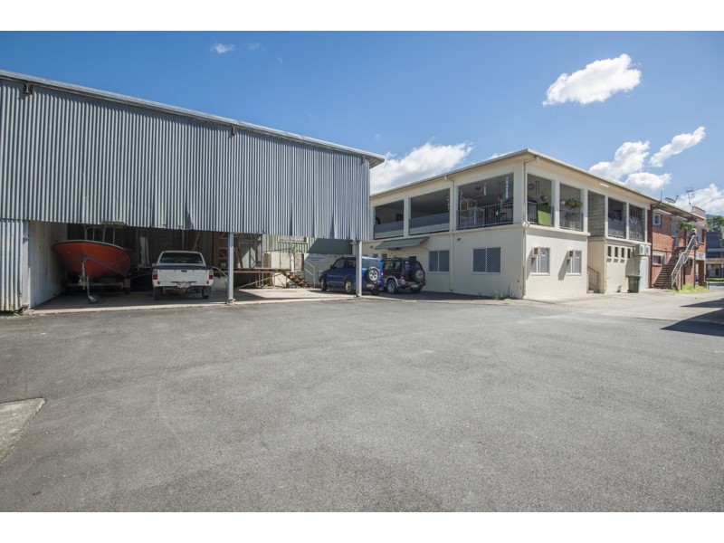 8 Front Street, Mossman QLD 4873