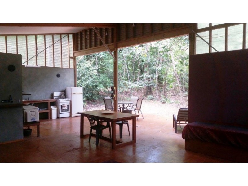 35 Silver Ash Road, Daintree QLD 4873