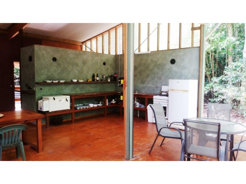 35 Silver Ash Road, Daintree QLD 4873