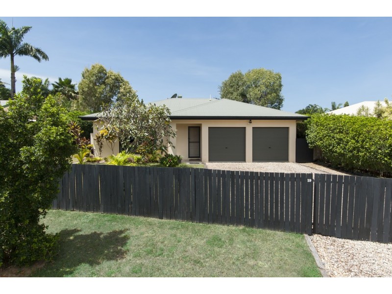 19 Shalom Close, Cooya Beach QLD 4873