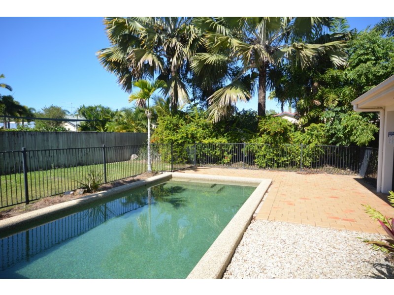 24 Brolga Street, Port Douglas QLD 4877