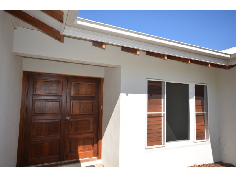 24 Brolga Street, Port Douglas QLD 4877