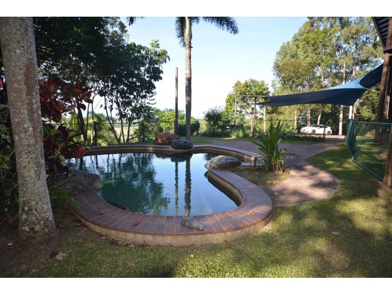 14 Ocean View Road, Port Douglas QLD 4877