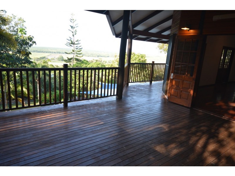 14 Ocean View Road, Port Douglas QLD 4877