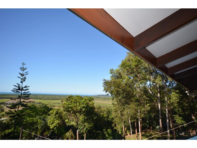 14 Ocean View Road, Port Douglas QLD 4877