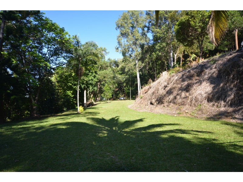 14 Ocean View Road, Port Douglas QLD 4877