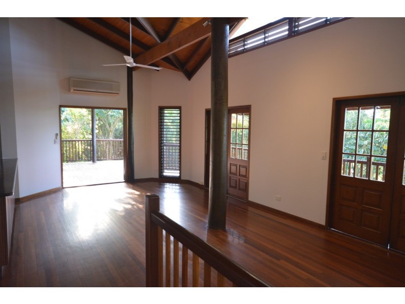 14 Ocean View Road, Port Douglas QLD 4877
