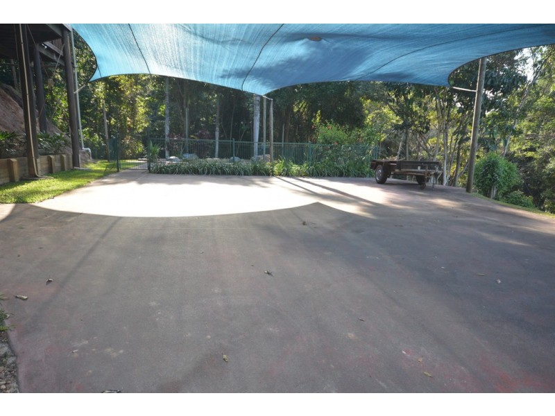 14 Ocean View Road, Port Douglas QLD 4877