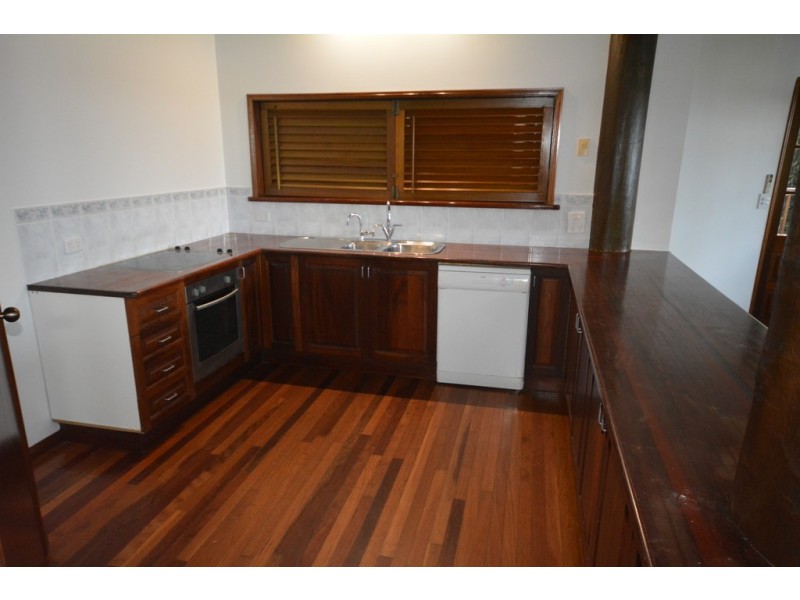 14 Ocean View Road, Port Douglas QLD 4877