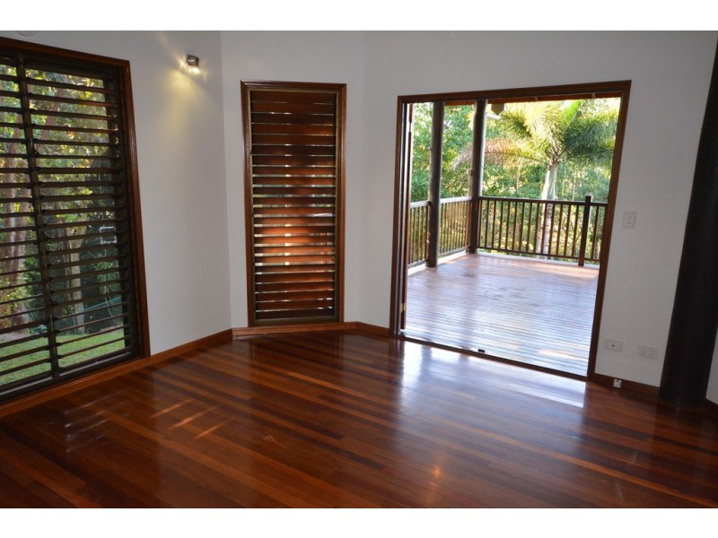 14 Ocean View Road, Port Douglas QLD 4877