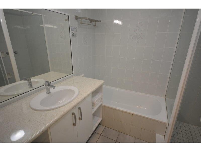 Unit 12, 121 Davidson Street (Lazy Lizard Motor Inn), Port Douglas QLD 4877