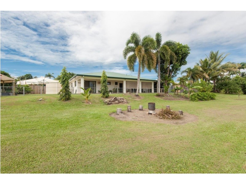 27 Coulthard Close, Newell QLD 4873