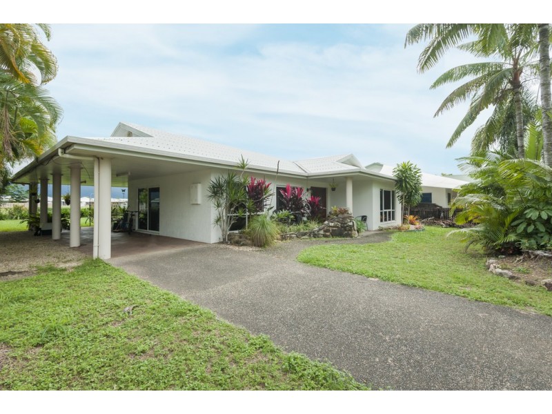 8 Shalom Close, Cooya Beach QLD 4873